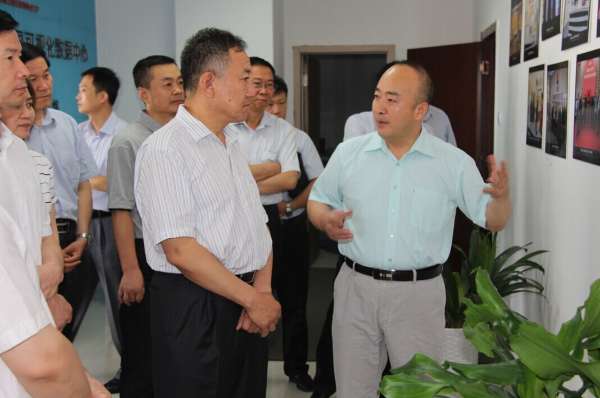 表情 陕西省委常委统战部长陈强考察关天之窗 黑龙江频道 凤凰网 表情