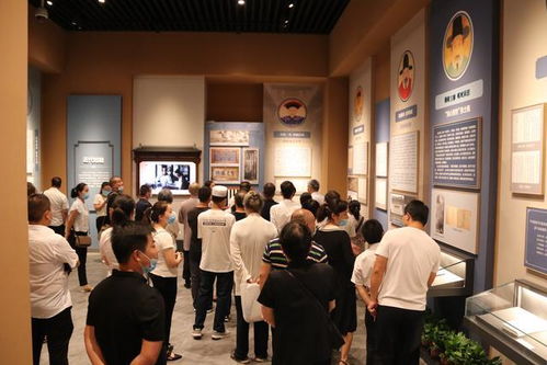临渭区统一战线成员参观 清风弥万世 廉韵润秦东 廉政文化主题展